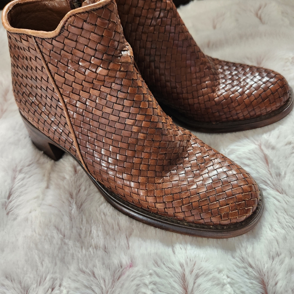 Bass Woven Leather Ankle Boots - Cognac Brown